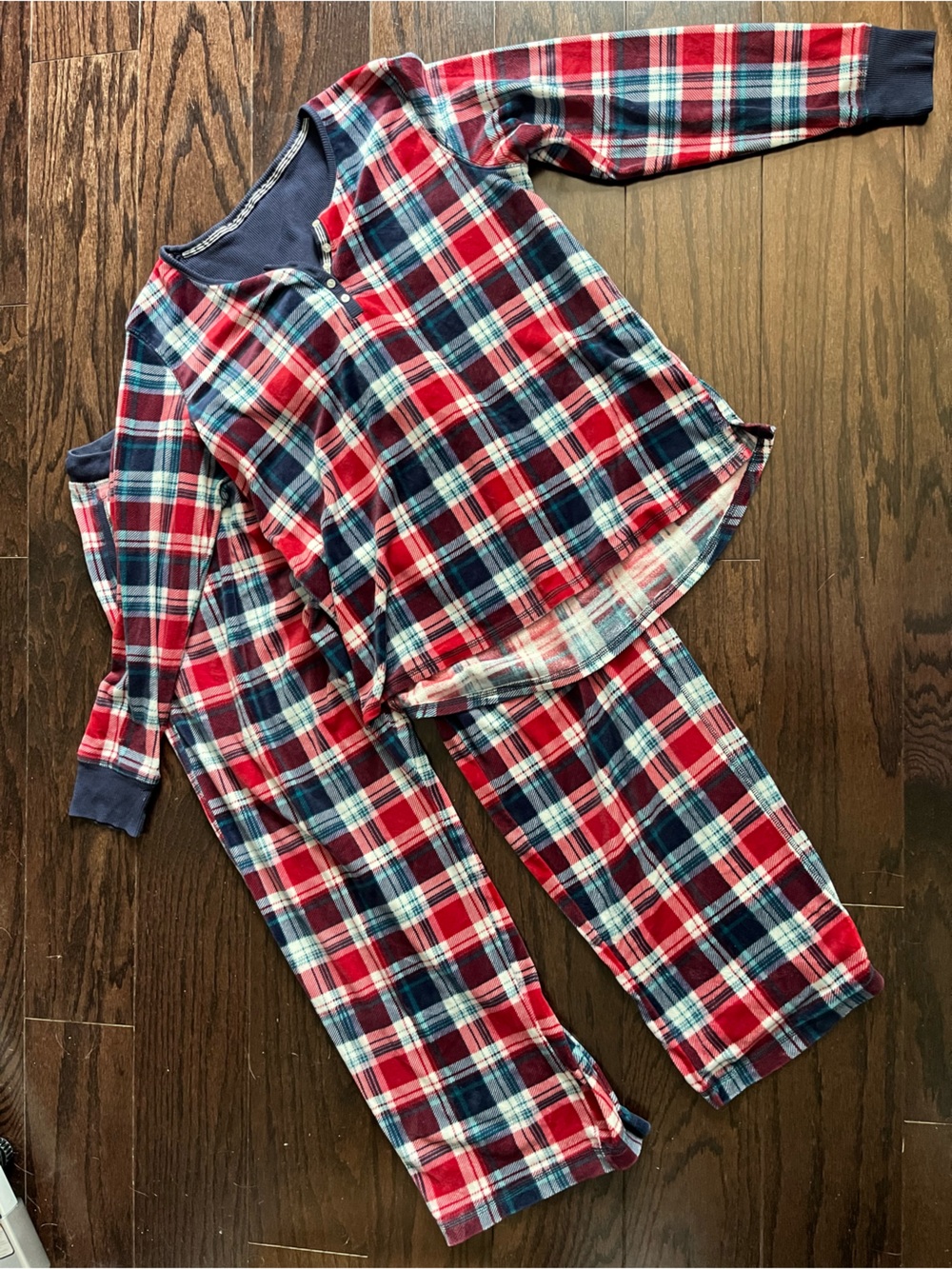 Women’s Nautica Pajama Set